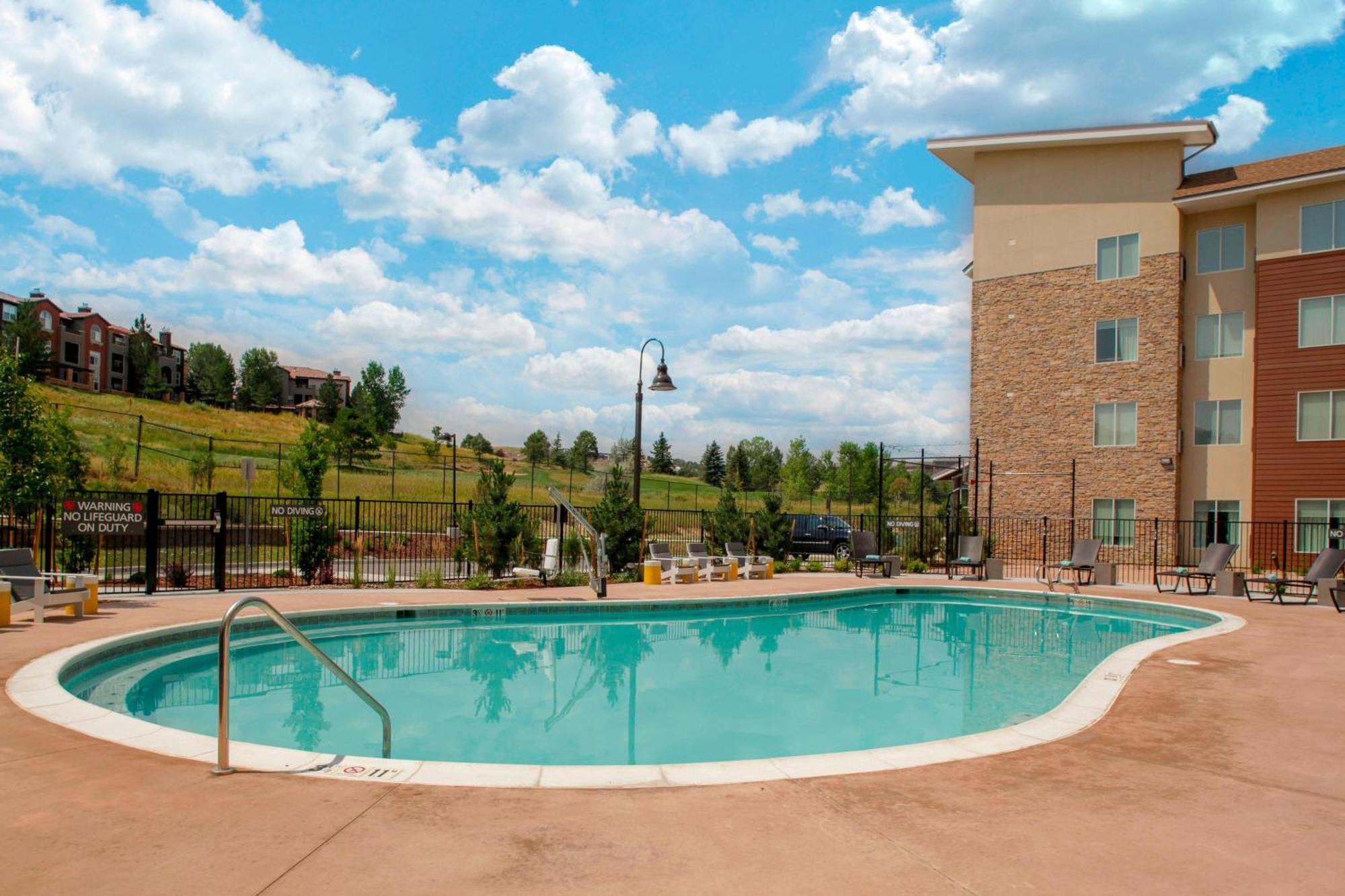 Fairfield Inn & Suites By Marriott Boulder Broomfield/Interlocken Екстер'єр фото